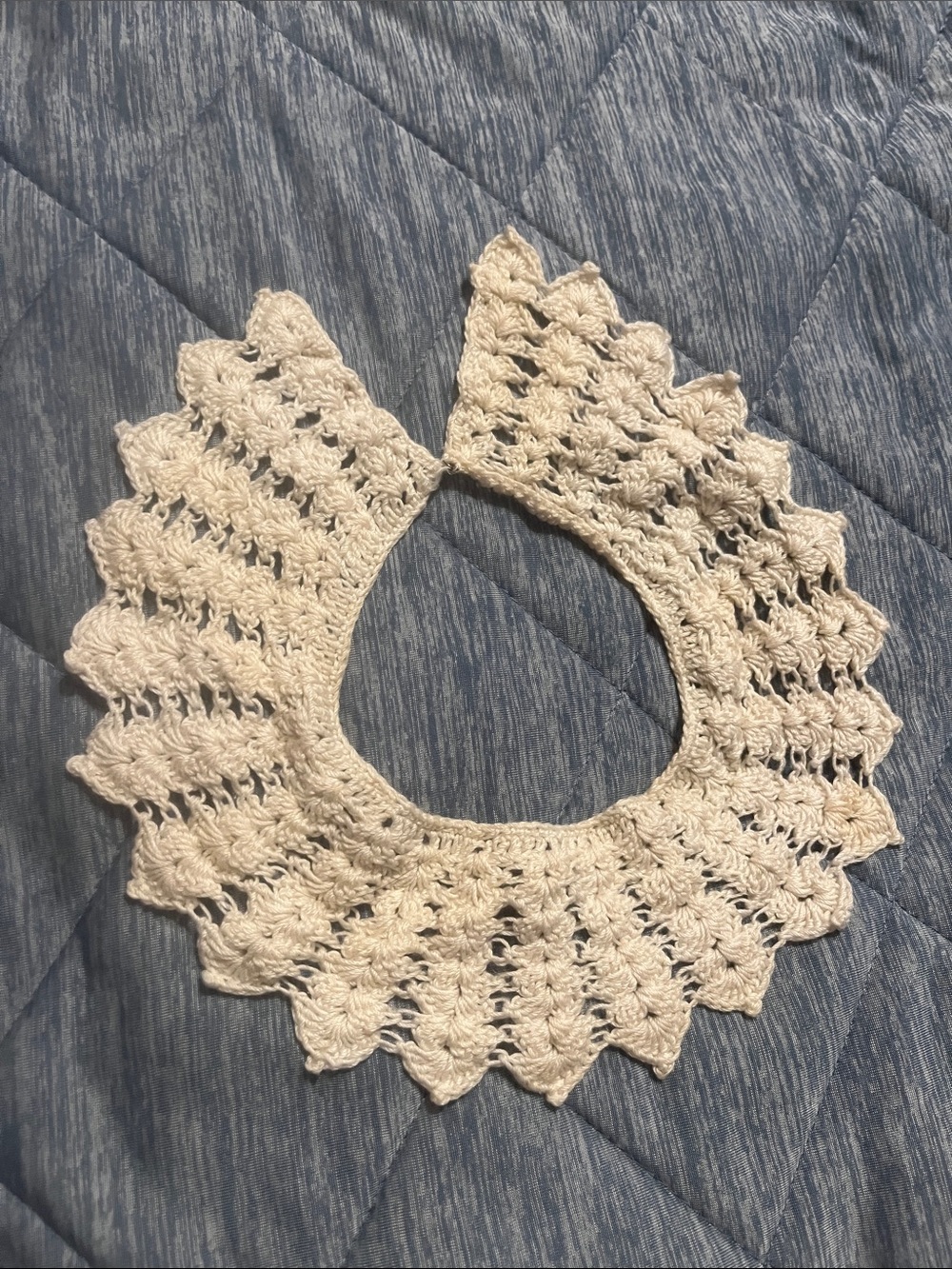 Vintage Handcrafted Cream Crochet Detachable Collar 2.5 in Snap Closure